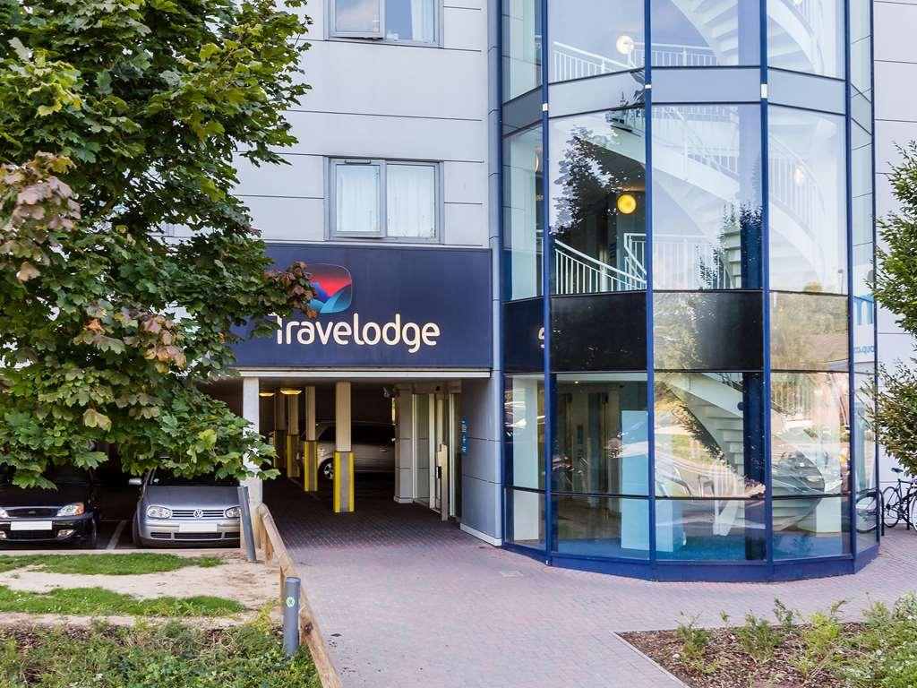 Travelodge Guildford Exterior foto