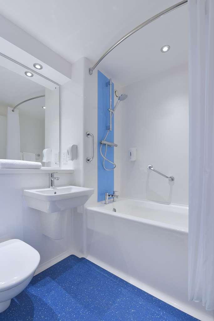 Travelodge Guildford Cameră foto